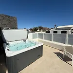 Vila New In Playa Blanca, Lanzarote -adults Only- *