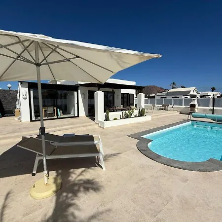 New In Playa Blanca, Lanzarote -adults Only- * 普拉亚布兰卡
