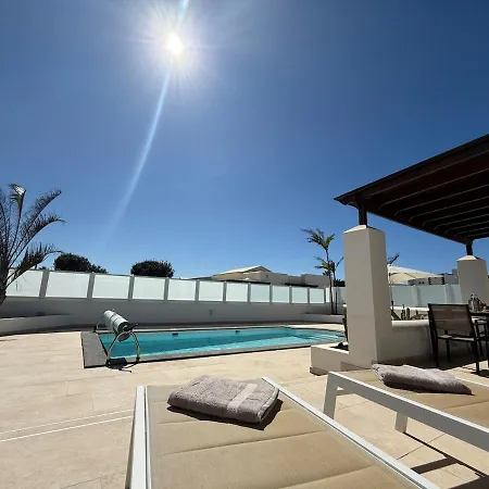 New In Playa Blanca, Lanzarote -adults Only- 普拉亚布兰卡