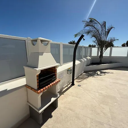 New In Playa Blanca, Lanzarote -adults Only- * 普拉亚布兰卡