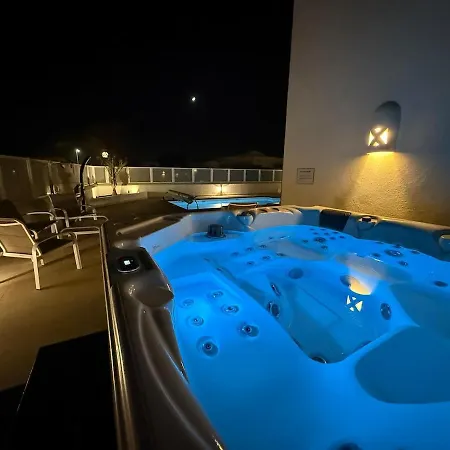 New In Playa Blanca, Lanzarote -adults Only- * 普拉亚布兰卡