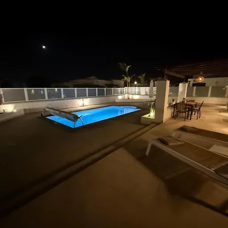 New In Playa Blanca, Lanzarote -adults Only- 别墅 普拉亚布兰卡
